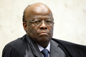 Aposentadoria de Joaquim Barbosa é publicada no Diário Oficial