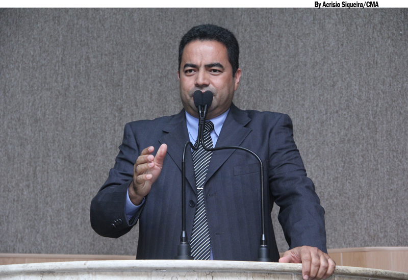 Jailton afirma que indicação por melhorias na Rua Sergipe é de sua autoria