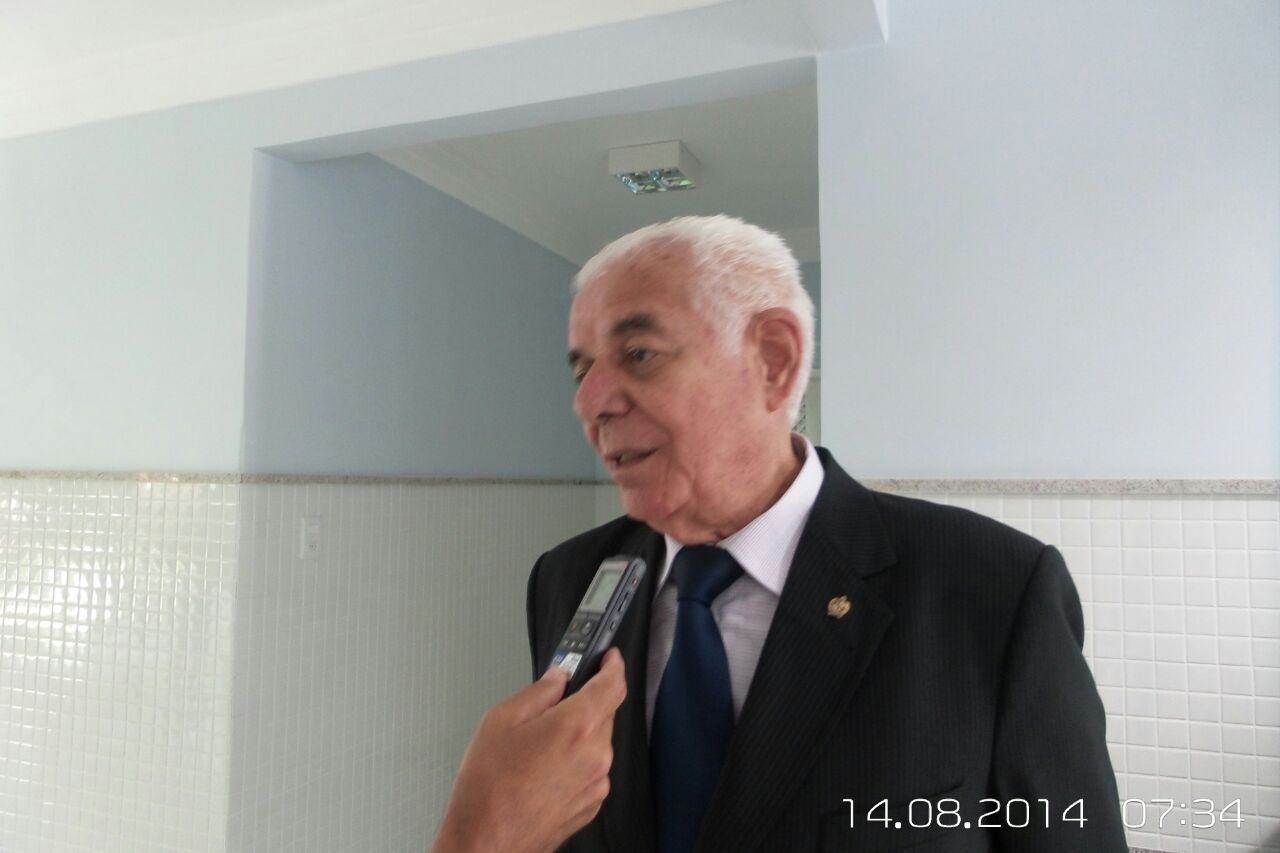 Artistas e personalidades cobram mais respeito dos governantes