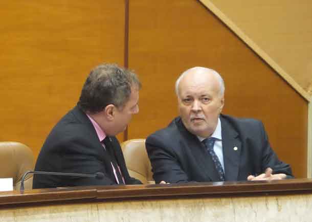 Presidente do TCE coloca o Tribunal de Contas a disposição da Assembleia Legislativa