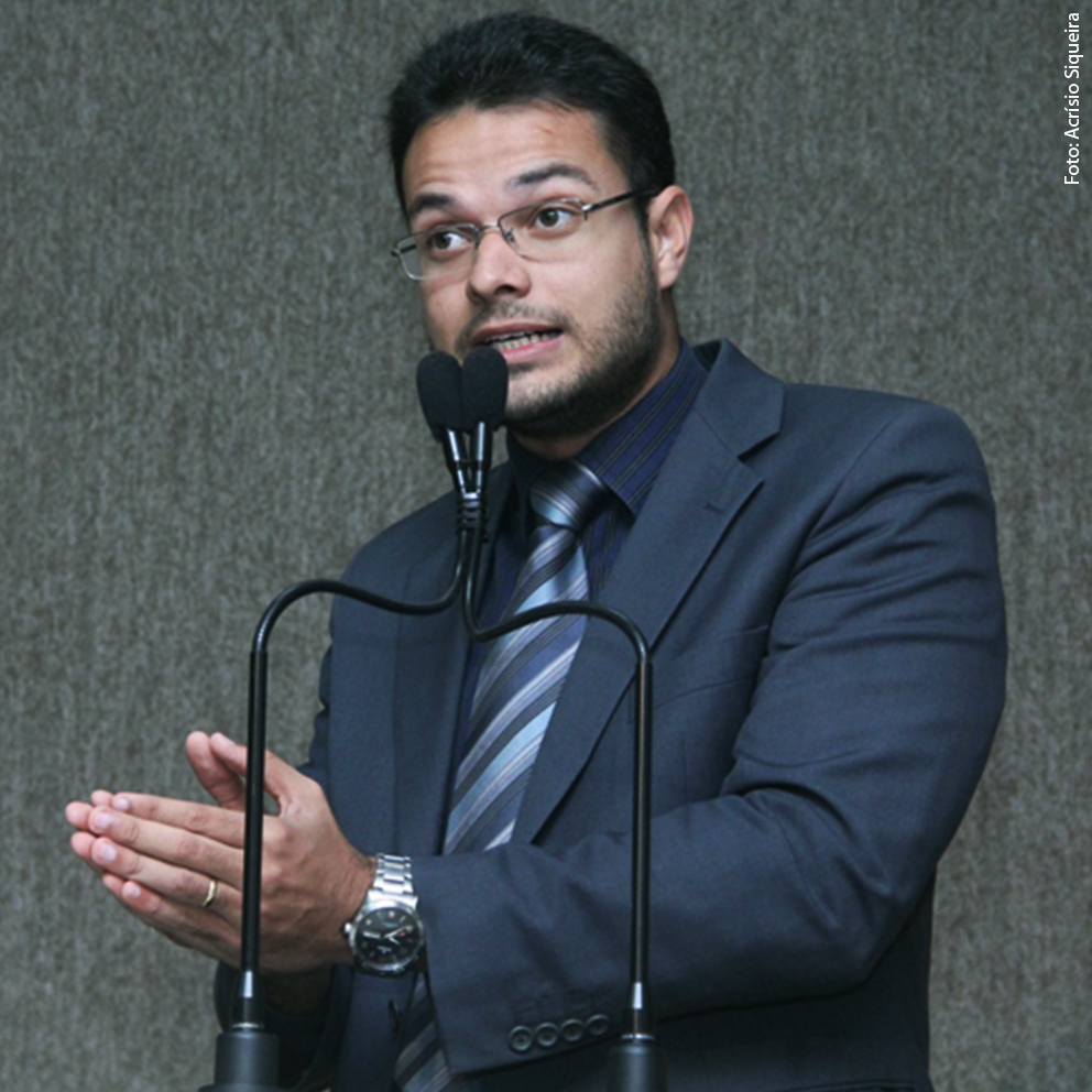 Anderson afirma que discurso da oposição é demagogo