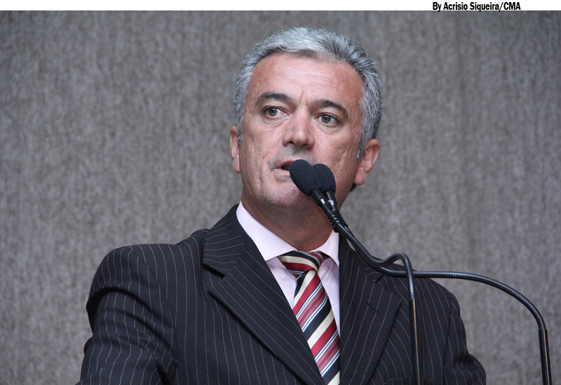 Ivaldo comemora projeto de revitalização do Centro comercial