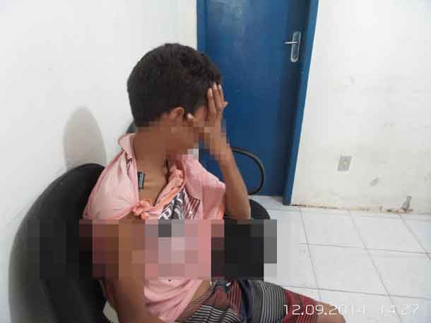 Adolescente que ameaçava policiais pede desculpas e dar conselhos (VIDEO)