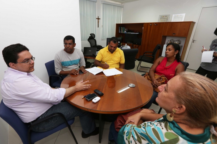 Prefeitura dialoga com Sintasa sobre reivindicações da categoria