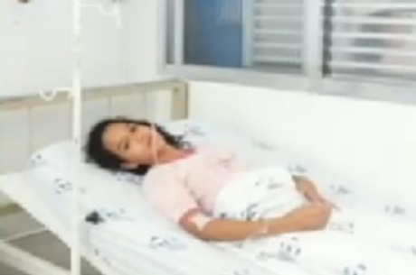 Meninas ficam com pernas paralisadas após tomarem vacina contra HPV no litoral de SP