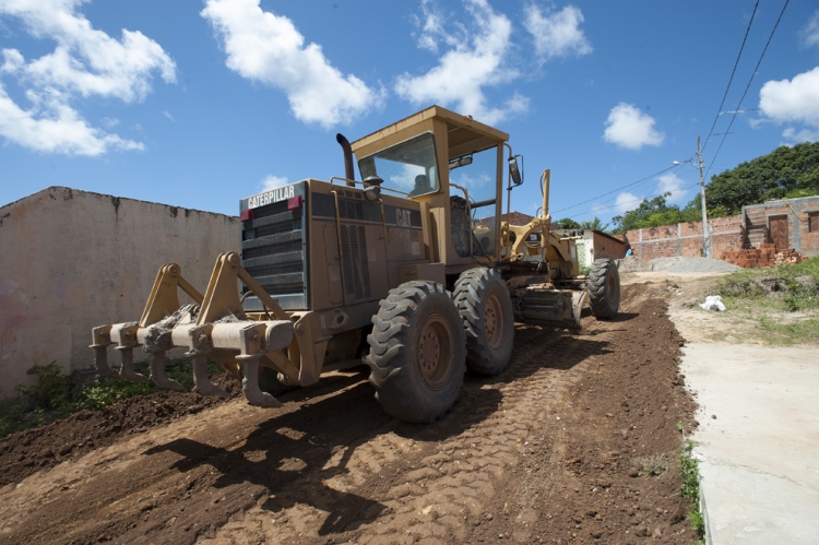 Trabalho da PMA também chega ao bairro 18 do Forte