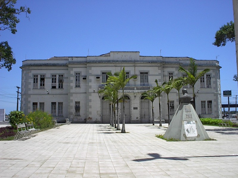 Prefeitura de Aracaju inaugura Centro de Cultura na praça General Valadão