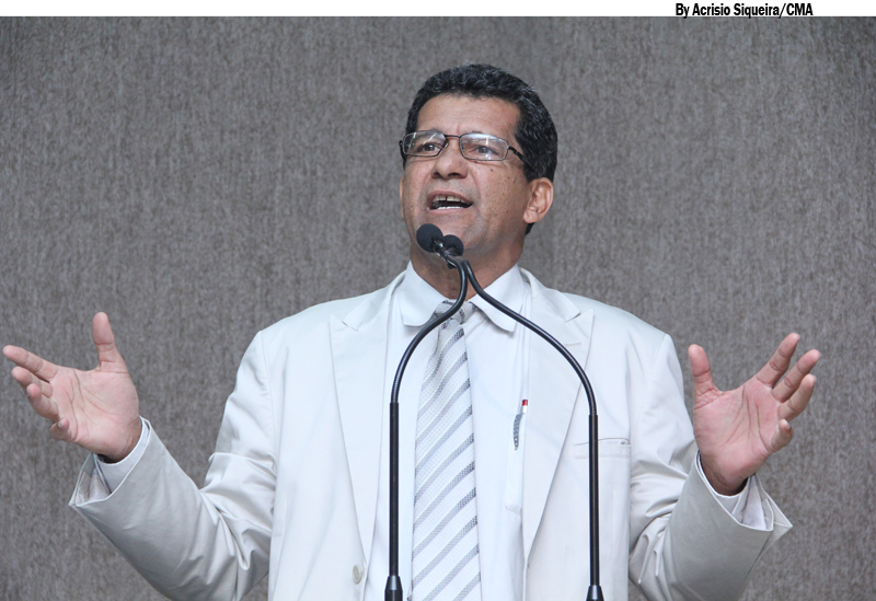 Vereador afirma que lugar de Dilma e Lula é no presídio da Papuda