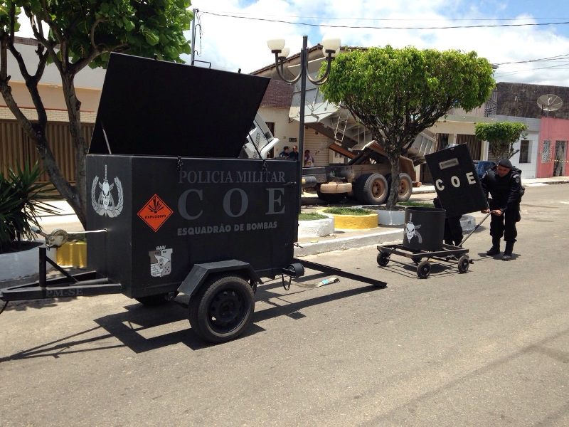 Policiais de Sergipe desativam explosivo em caixa eletrônico
