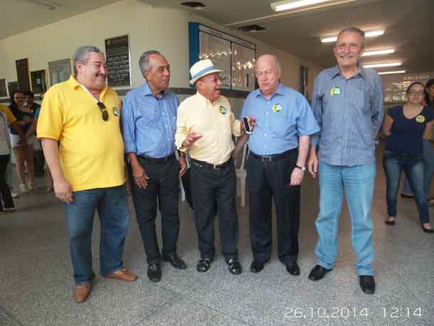 “Aposentadoria só com ordem do imperador”, afirma Valadares