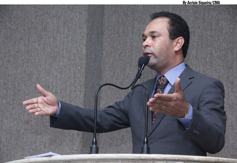 Pastor Roberto reafirma presença no Plenário da CMA