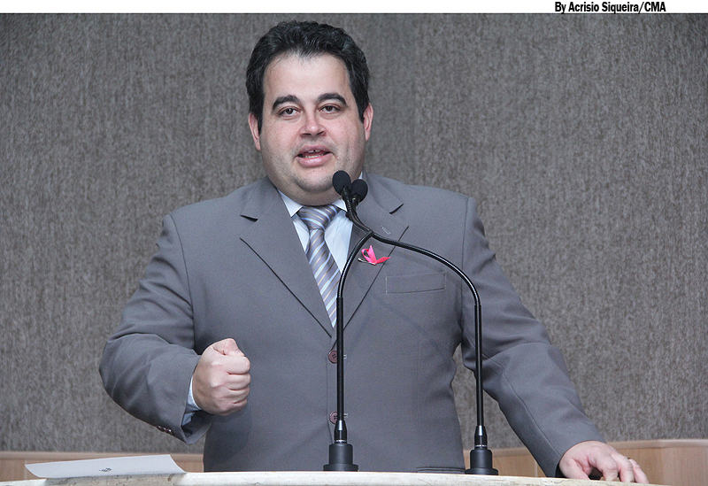 Vinicius lamenta falta de apoio do Governo do Estado ao Confiança