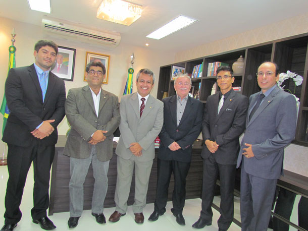 Defensores Públicos de Sergipe fazem visita ao presidente da Assembleia Legislativa