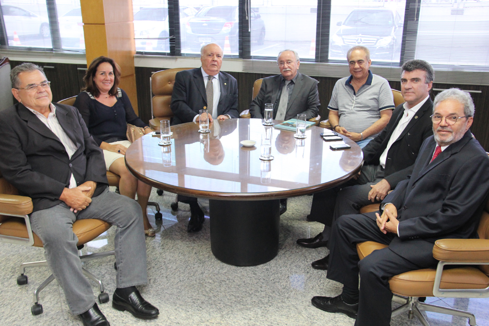 Conselheiros recebem visita da mesa diretora da Alese