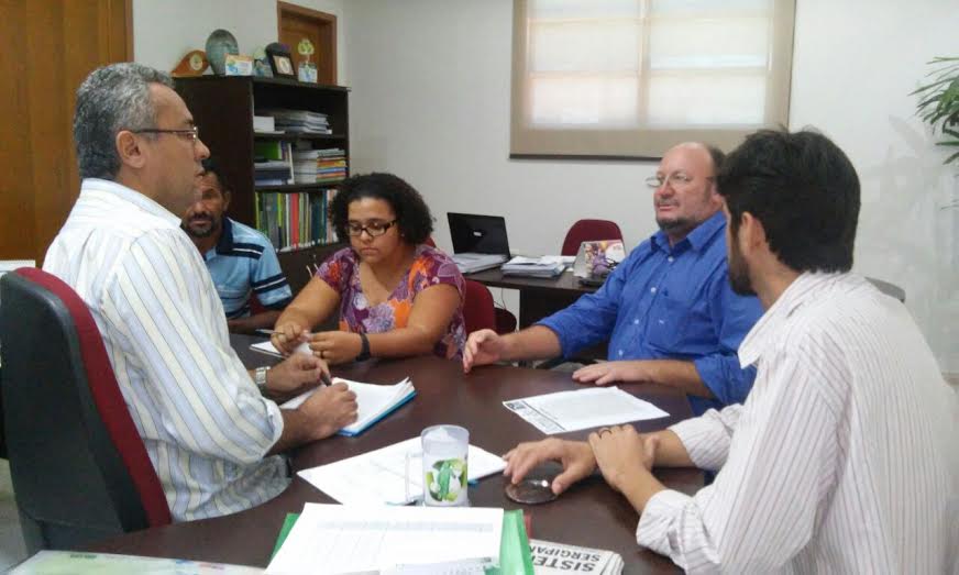 João Daniel e representantes do MPA se reúnem com secretário do Meio Ambiente