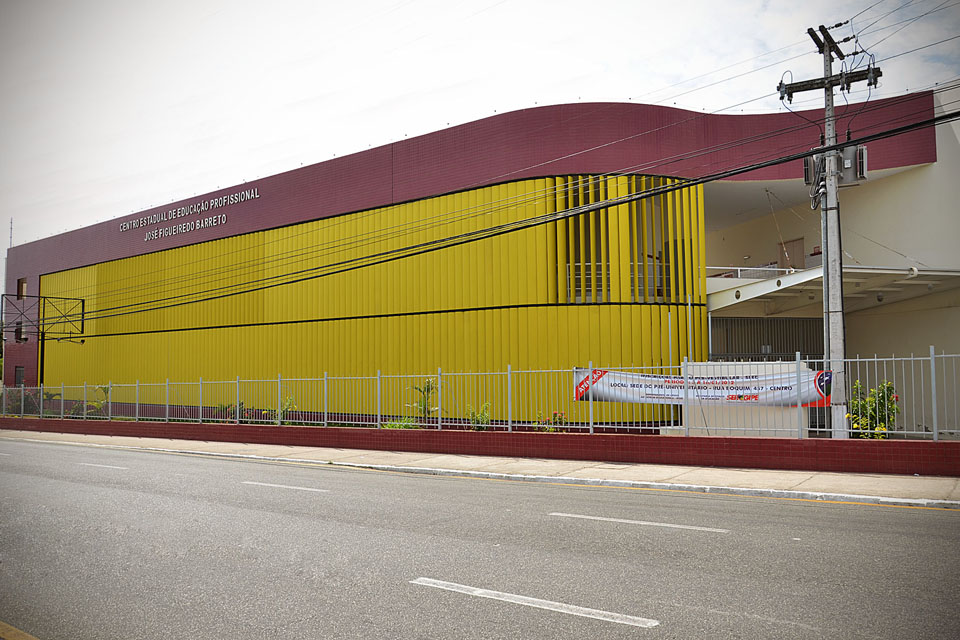 Faltam candidatos para ocupar vagas de três cursos profissionalizantes