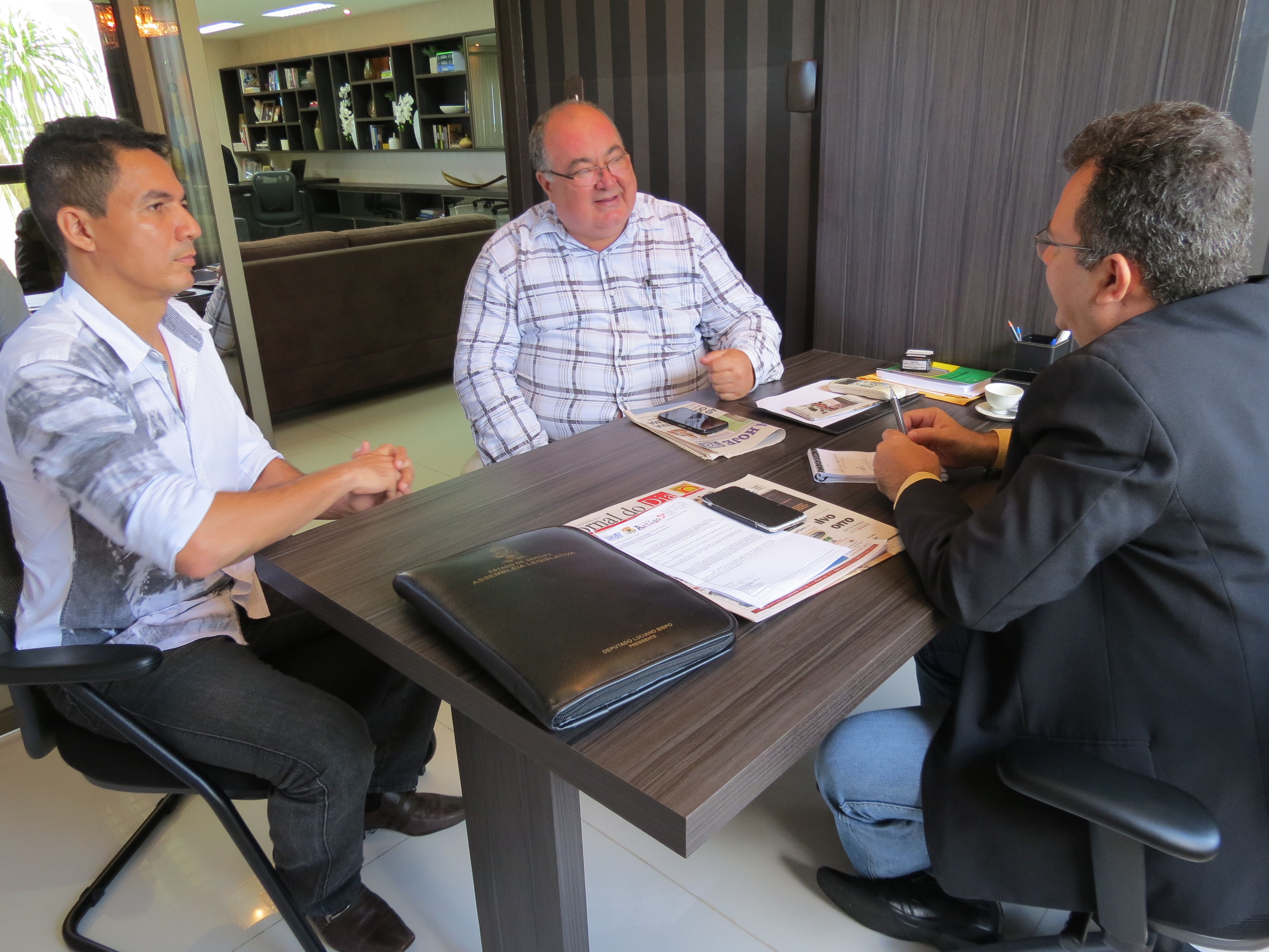 Sindicato dos Radialistas de Sergipe faz visita de cortesia ao diretor de comunicação da Alese