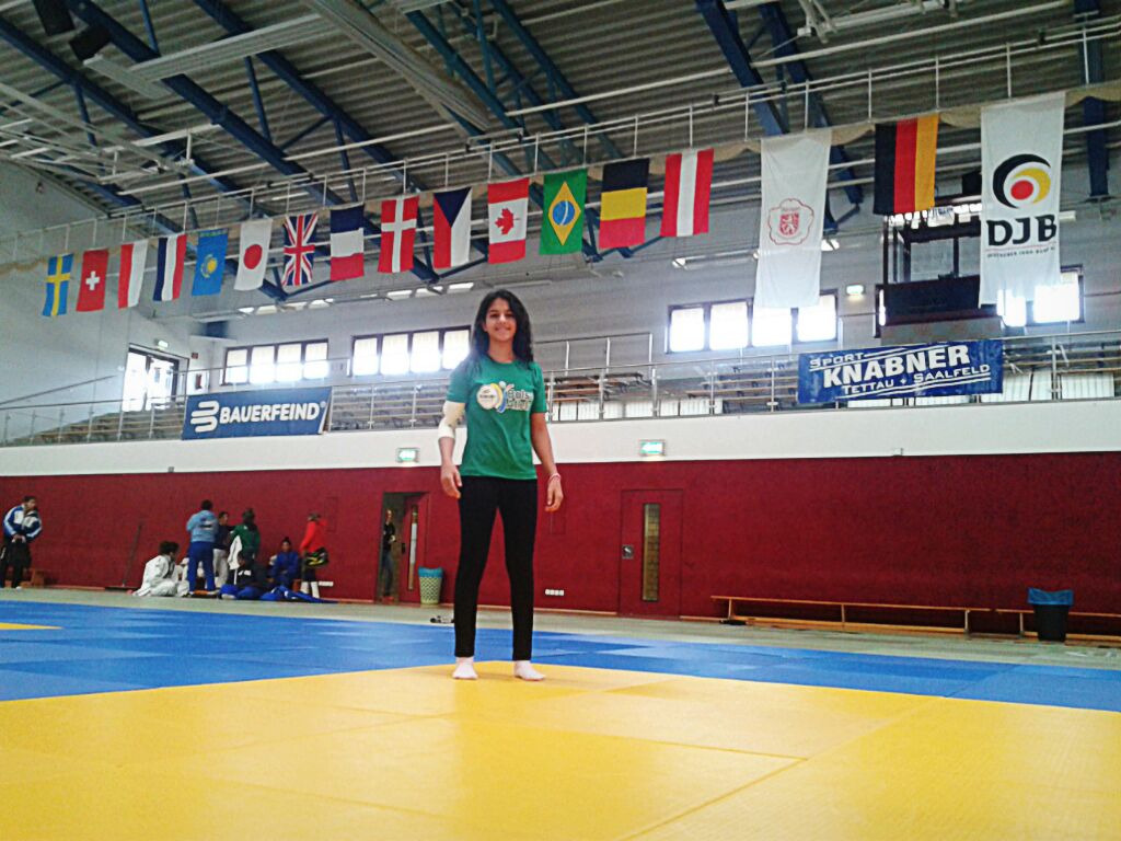 Judoca sergipana do programa “Aracaju Bolsa Atleta” participa de temporada de treinos na Alemanha