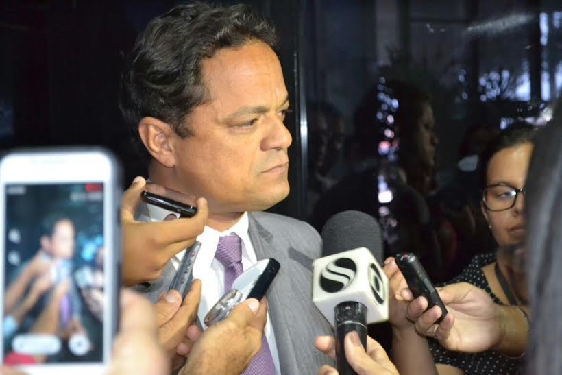 Samuel dá prazo de 100 para Mendonça apresentar melhorias na SSP