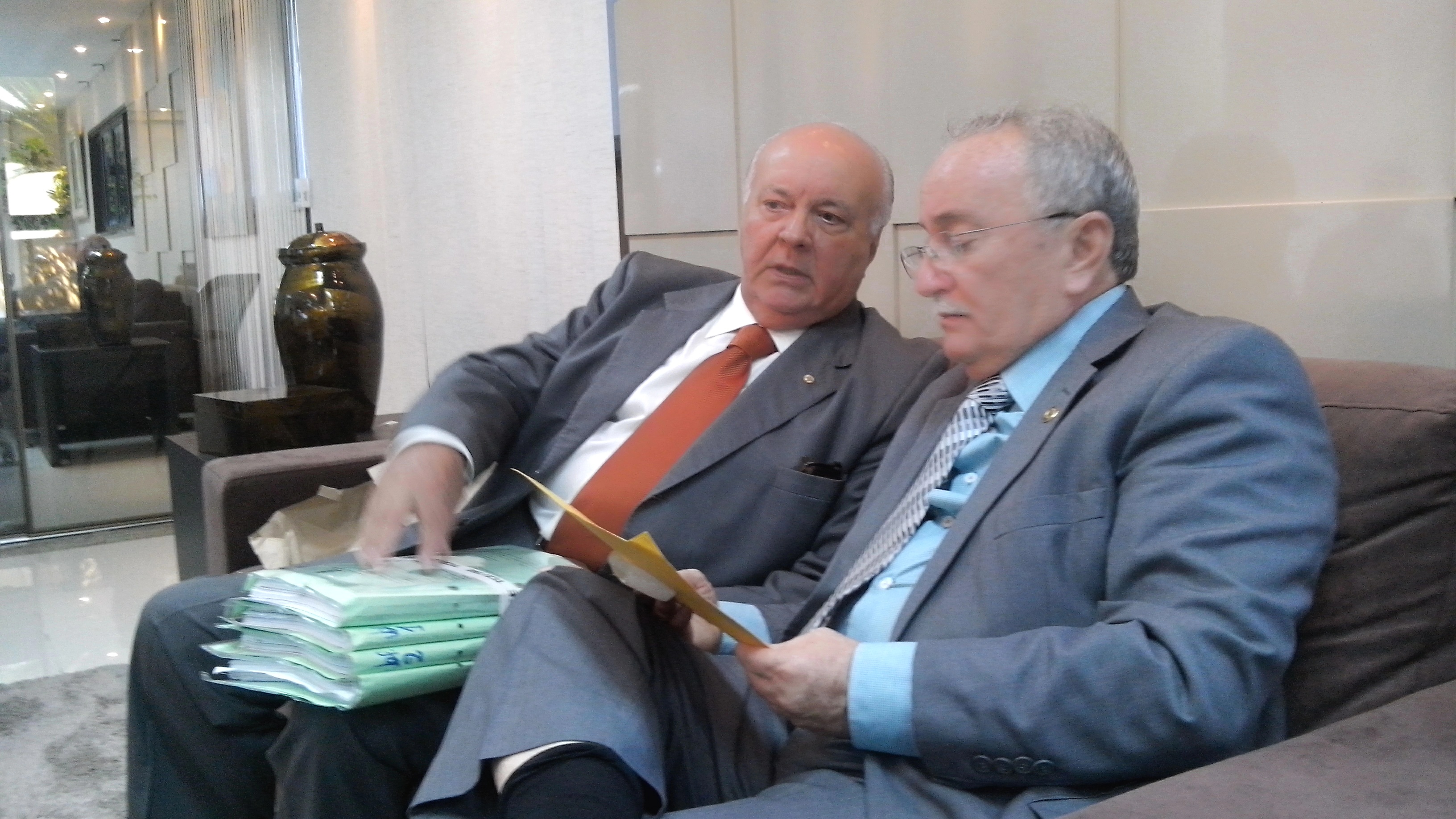 Assembleia Legislativa recebe do TCE-SE as Contas de 2013 do Governo de Sergipe