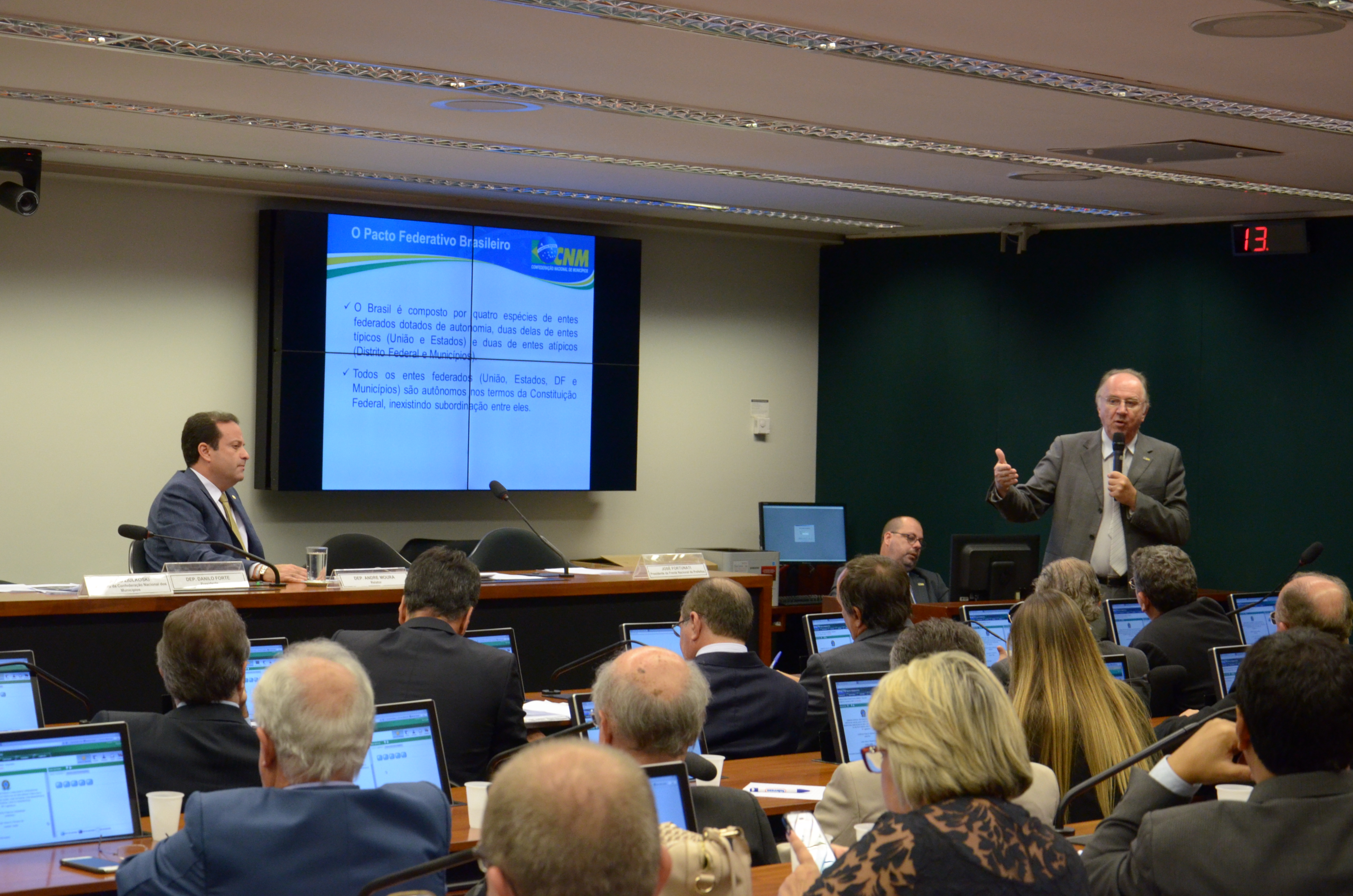 Frente Nacional de Prefeitos se reúne com a Comissão Especial para discutir Pacto Federativo