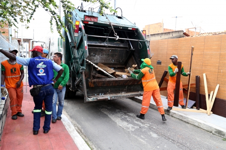Prefeitura de Aracaju emite NOTA sobre a coleta do lixo