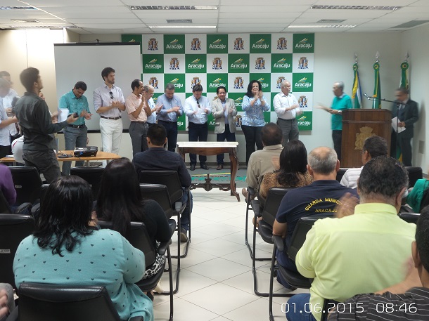 Prefeito de Aracaju assina ordem de serviço para construção da 1ª maternidade municipal