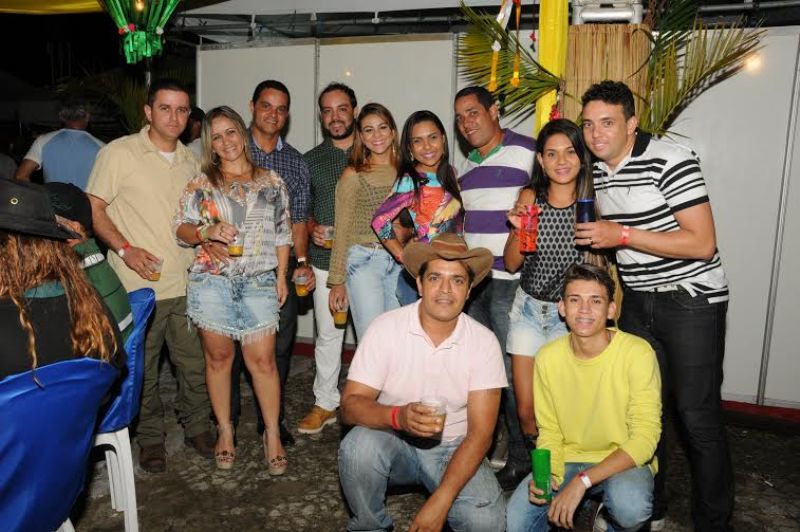 Convidados curtem de camarote a primeira noite do Melhor São Pedro do Brasil “Forró Siri “