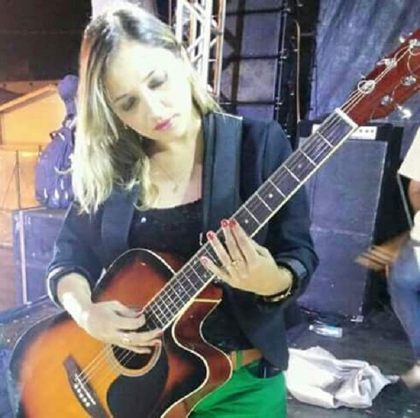 Cantora “Jeane Show” morre em acidente de trânsito no sertão sergipano