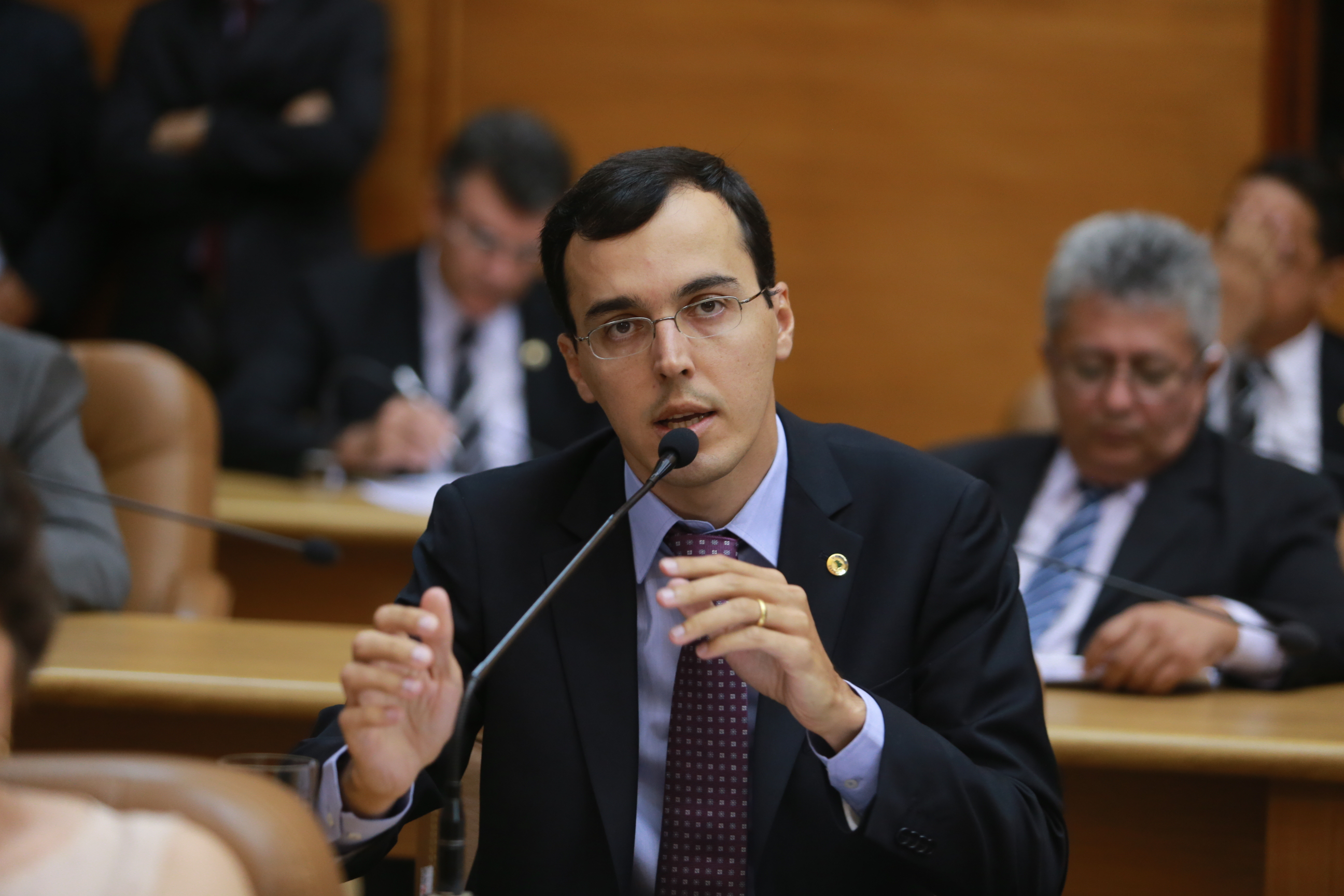 Deputado Georgeo Passos questiona redução de investimentos em Infraestrutura em Sergipe