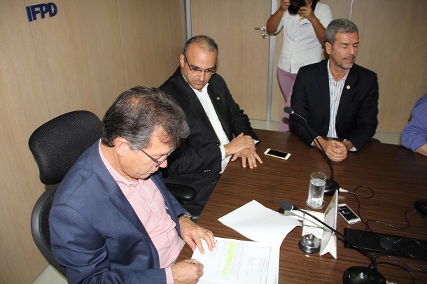 Fecomércio e Governo de Sergipe firmam parceria em prol do turismo