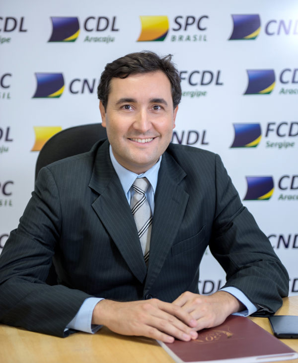 CDL elogia volta dos parquímetros