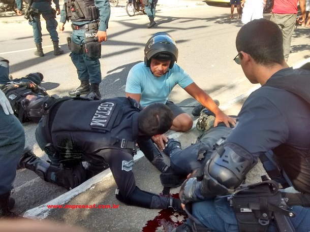 Policial recruta do GETAM morre após bater moto em árvore