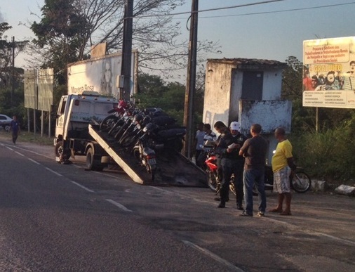 13 veículos são apreendidos durante operação em Neópolis