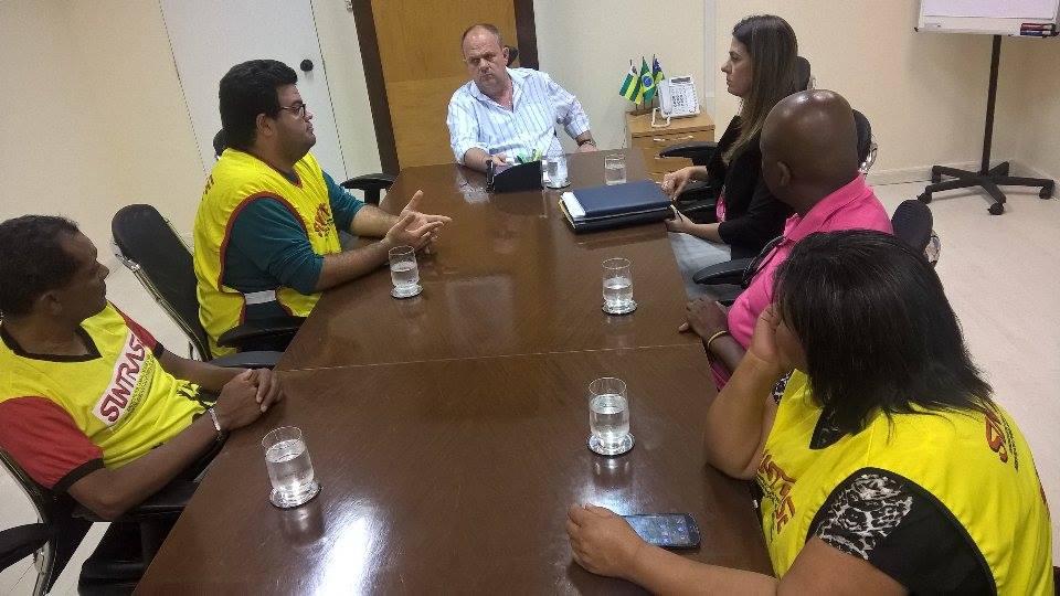 Sem avançar na  implantação do PCCV servidores do Estado ameaçam parar