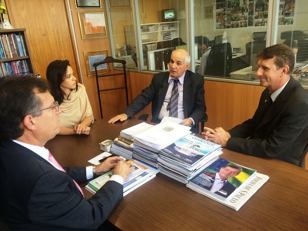 Deputado Laércio Oliveira rejeita projeto que pode inviabilizar atividade de apicultura no país