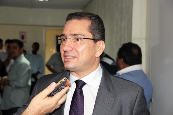 Secretário vai a Brasília em busca de recursos para a segurança