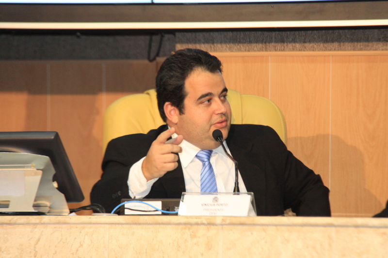 PRÓ-MULHER: Vereador Vinicius Porto diz que PSB vota contra o povo