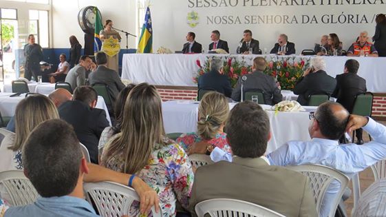 Sessão itinerante da Assembleia Legislativa é realizada no sertão