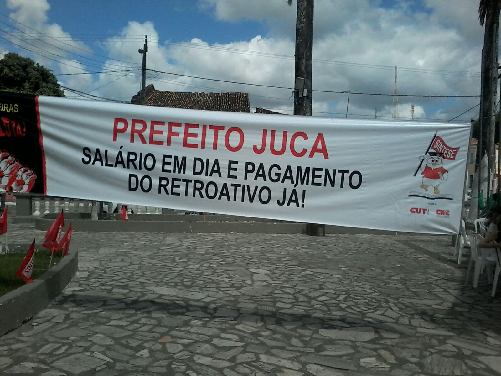 Professores de Laranjeiras vão se reunir com prefeito audiência no dia 10