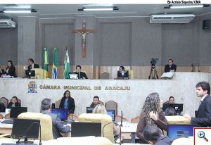 Câmara aprova PL que proíbe transporte alternativo e clandestino em Aracaju