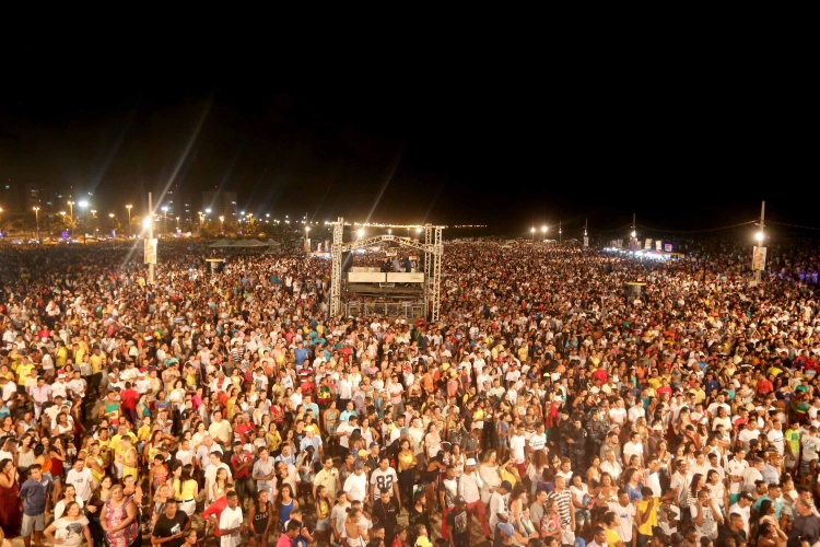 ARACAJU: “Réveillon de Todos os Ritmos” bate recorde de público na Orla de Atalaia