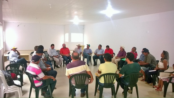 Deputado João Daniel se reune para tratar de dividas rurais e habitação