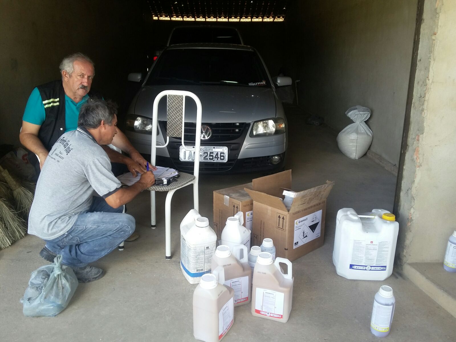 Emdagro apreende agrotóxicos vendidos clandestinamente