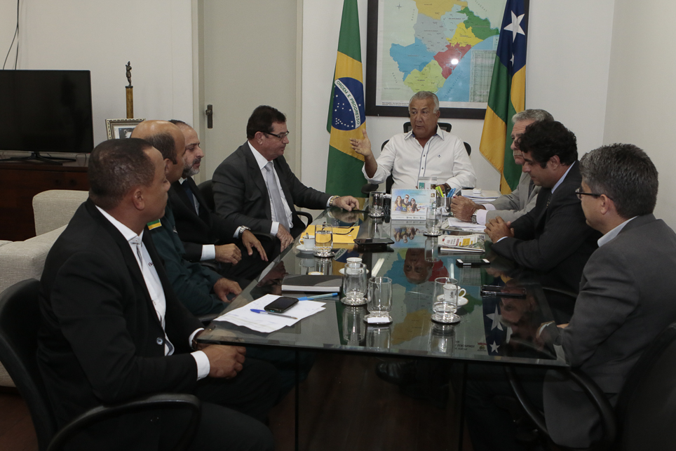 Governador convoca Judiciário e MP para unir forças contra criminalidade