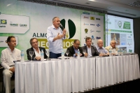 Vice-prefeito faz palestra sobre redução de taxas dos terrenos de marinha