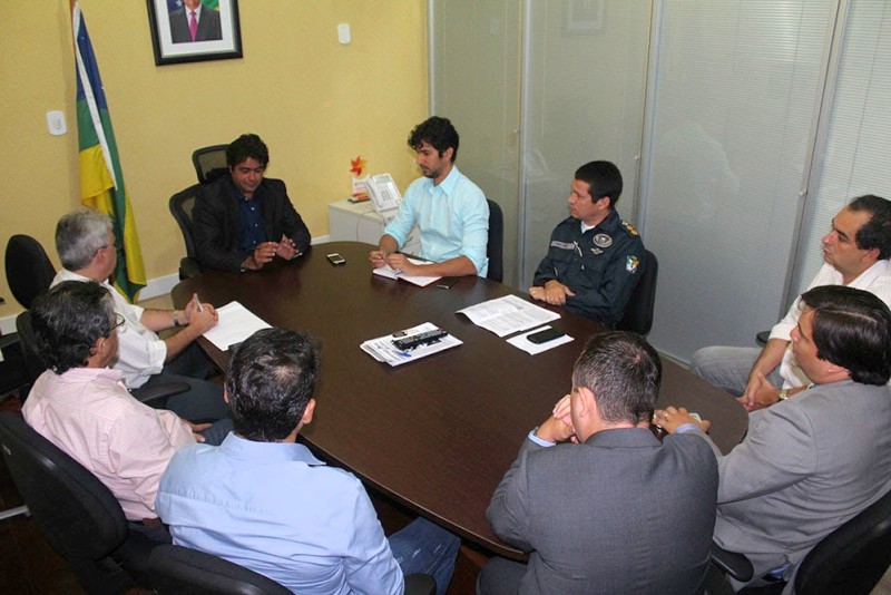 SSP e Setransp discutem estratégias de combate a assaltos a ônibus