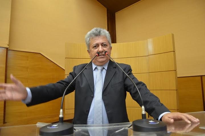 “A mulher do século XXI deixou de ser coadjuvante”, diz o deputado Gilson Andrade