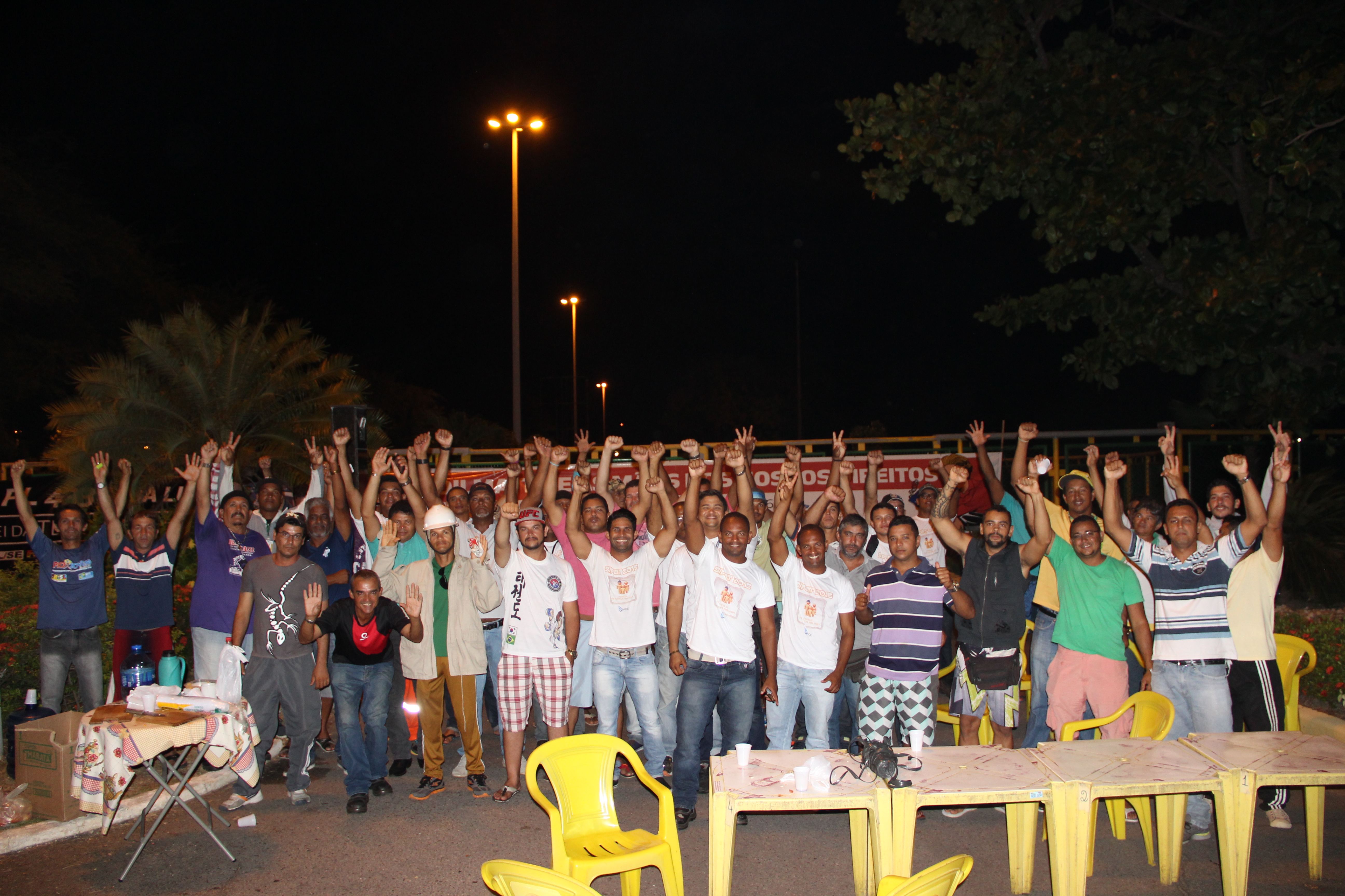 Terceirizados da Petrobrás paralisam novamente em Aracaju