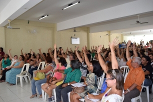 Professores de Aracaju decidem retornar às salas de aula nesta quinta, 03